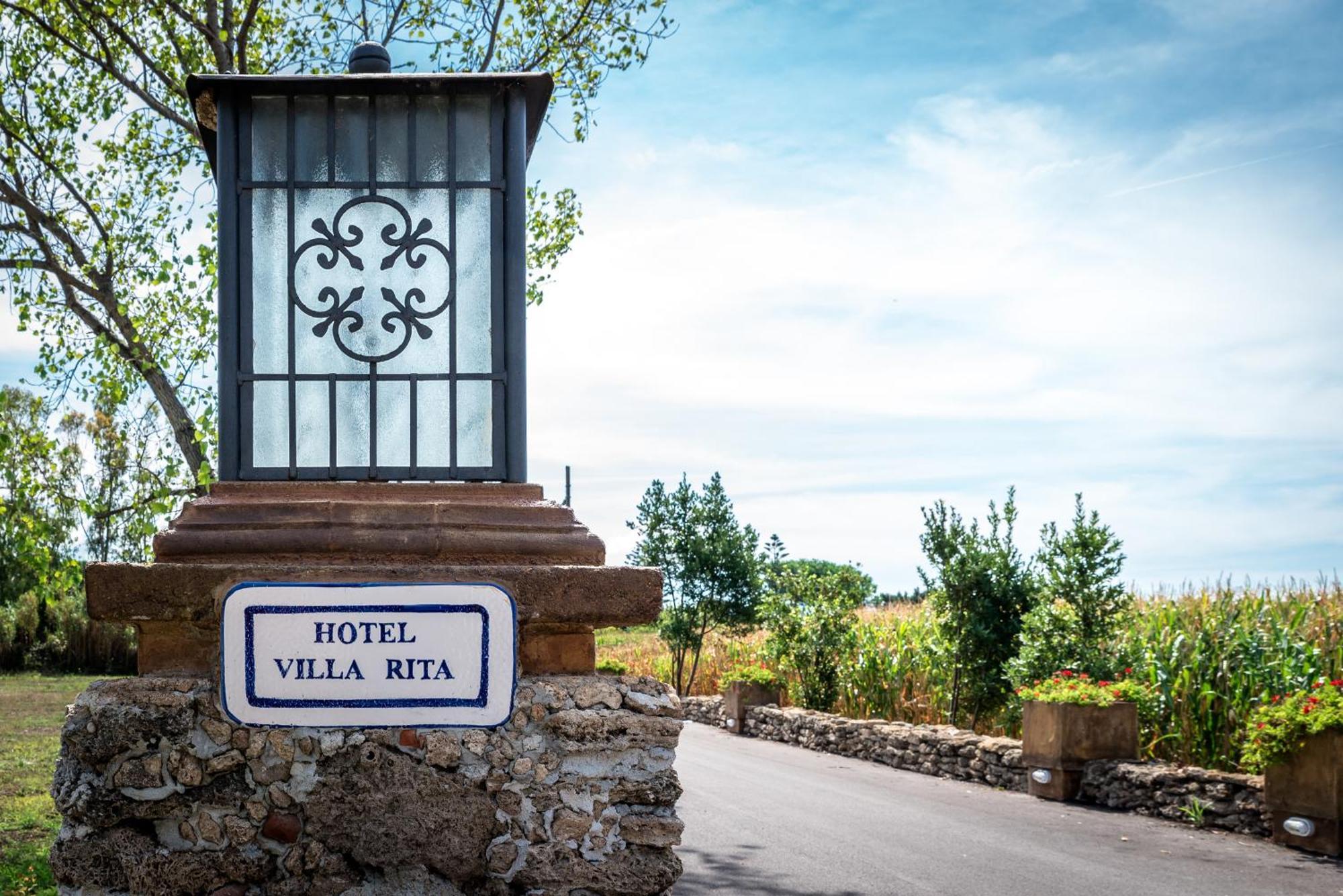 Hotel Villa Rita Paestum Esterno foto